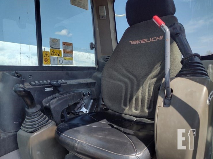 2019-takeuchi-tb290-image-8