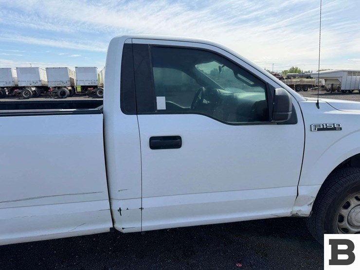 2016-ford-f150-image-24