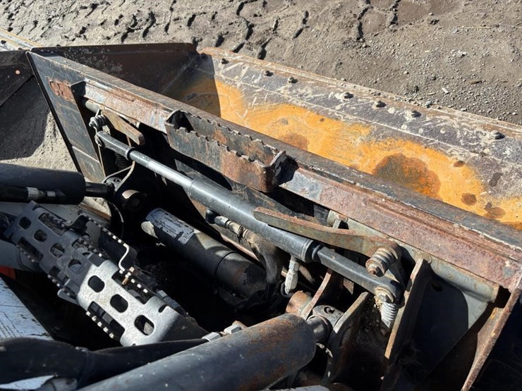 2018-bobcat-s595-image-11