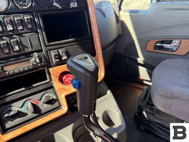 2012-international-prostar-image-63