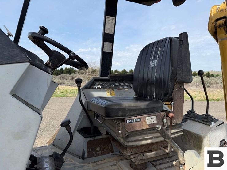 1993-caterpillar-416b-image-72