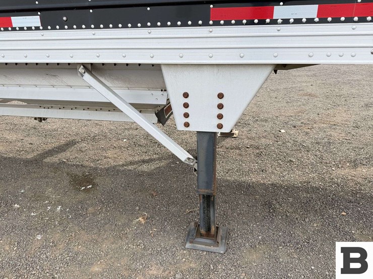 2017-timpte-hopper-bottom-image-50