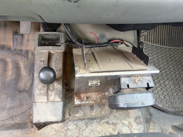 2012-gmc-sierra-2500-image-17