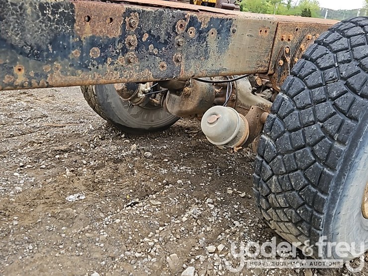 international-f-2654-image-11