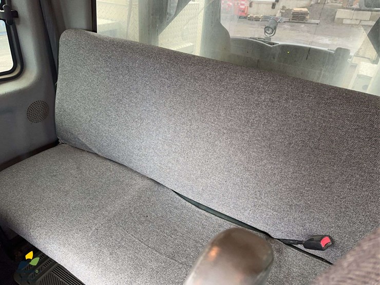 2006-international-7400-image-29