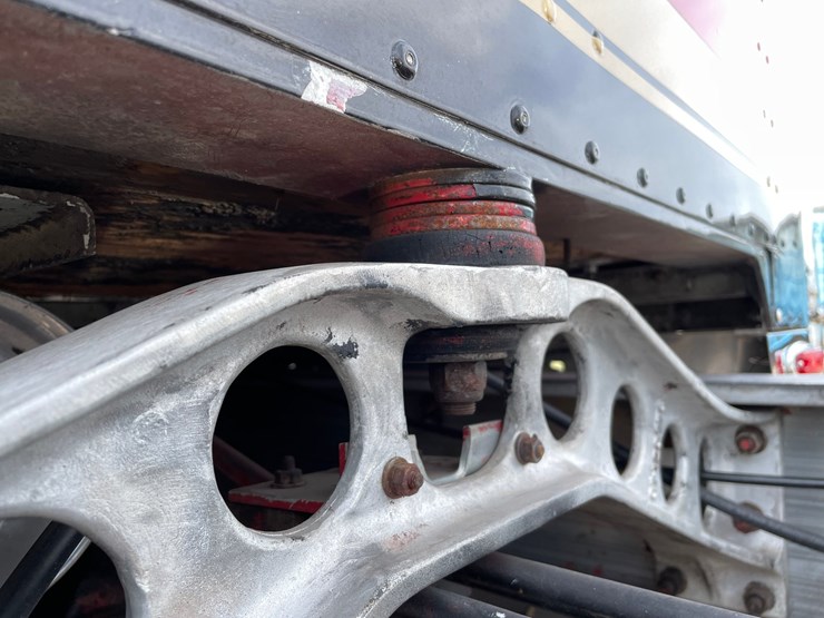 1970-peterbilt-358-image-26