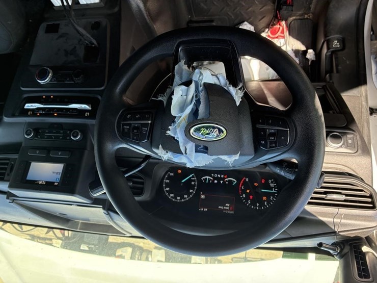 2021-ford-explorer-police-interceptor-image-19