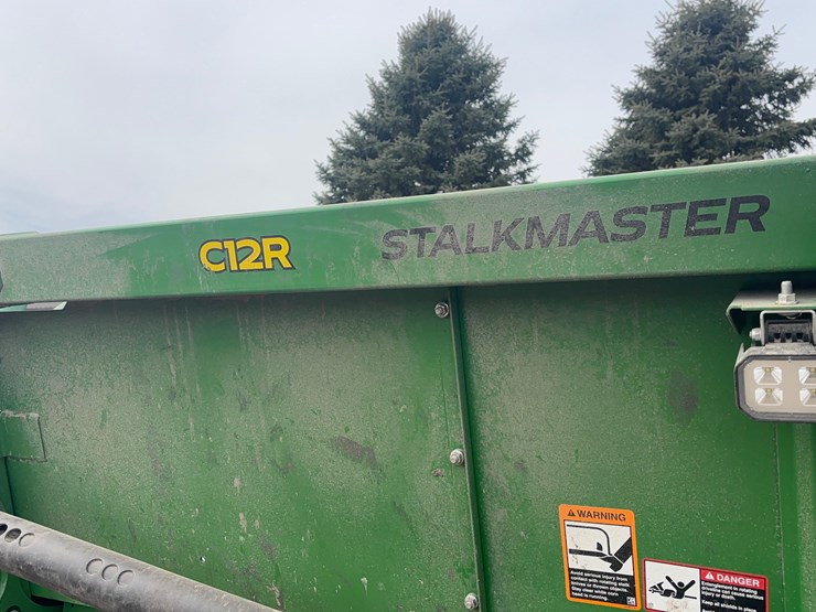 2022-john-deere-c12r-image-12