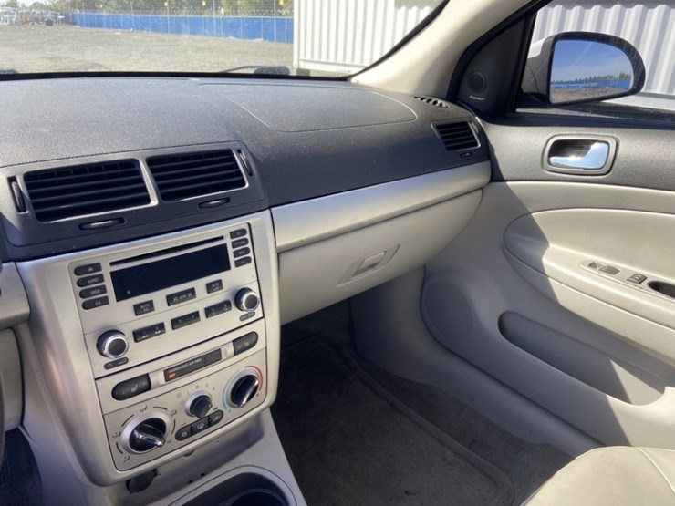 2006-chevrolet-cobalt-sedan-image-13