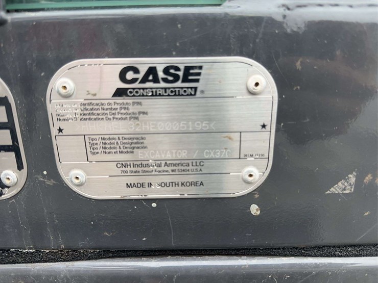 2024-case-cx37c-image-34