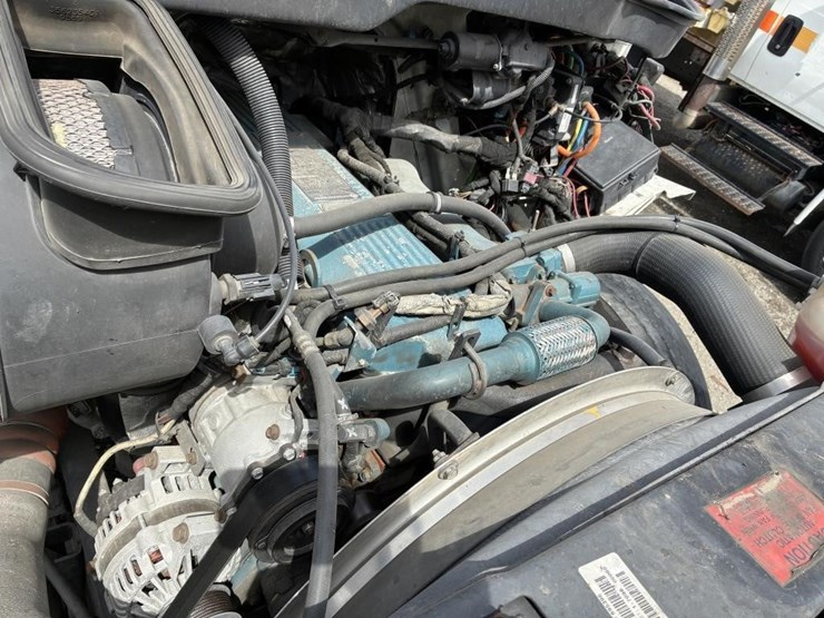 2005-international-durastar-4400-image-8