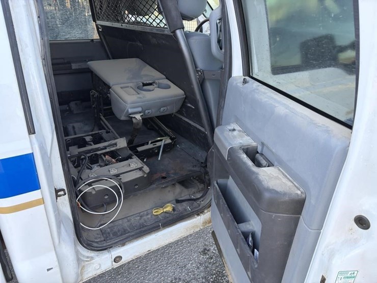 2016-ford-f250-xlt-image-10