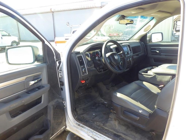 2015-dodge-1500-image-5