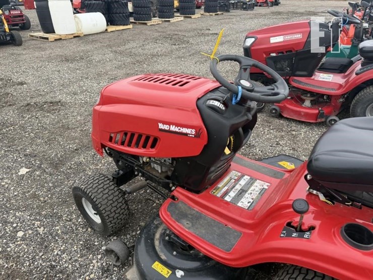 2016-mtd-yard-machine-f28201-image-6