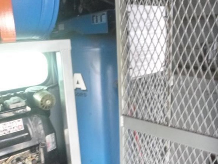 1999-gmc-3500-image-9