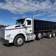 2017 KENWORTH T880