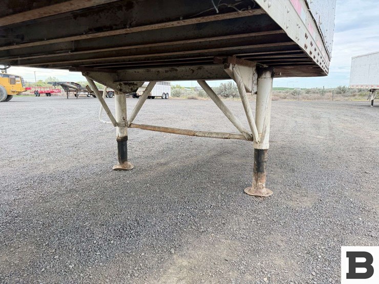 1984-fruehauf-open-top-image-27