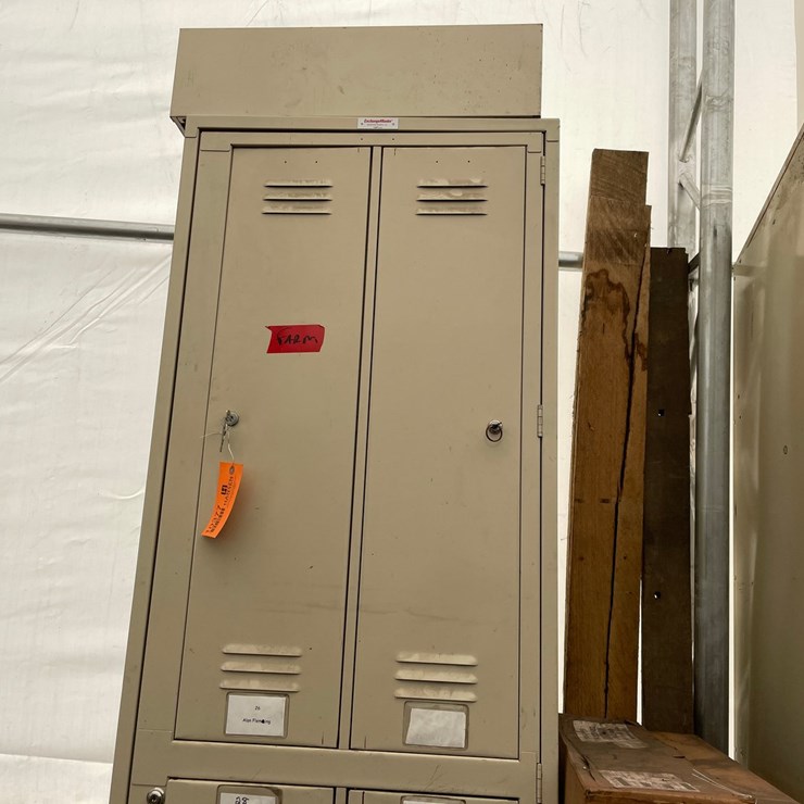 #10377 • Exchange Master 4-Locker Unit
