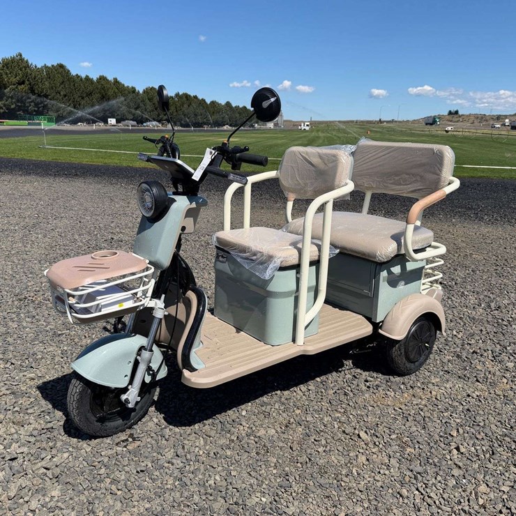 HQ C3 Electric Tricycle