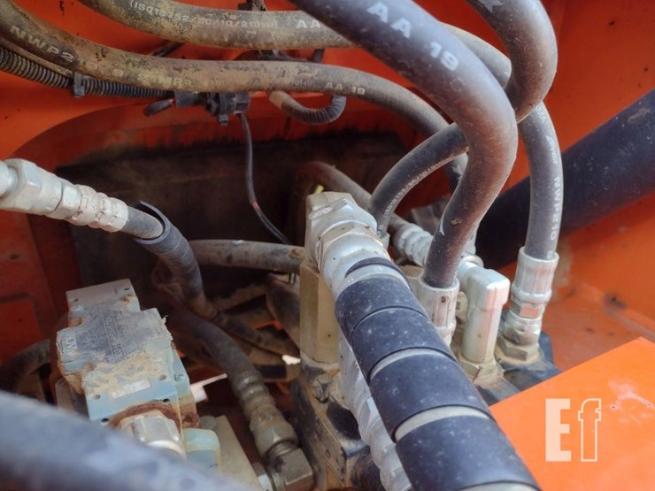 hitachi-zw80-5b-image-19