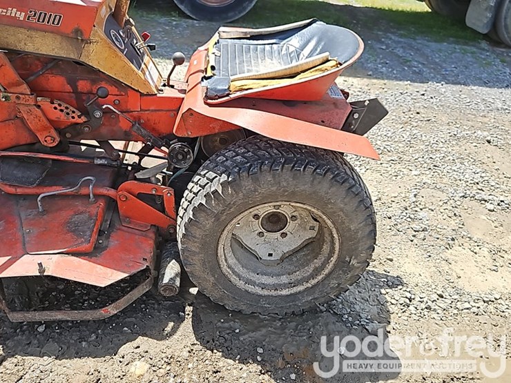 simplicity-2010-image-11