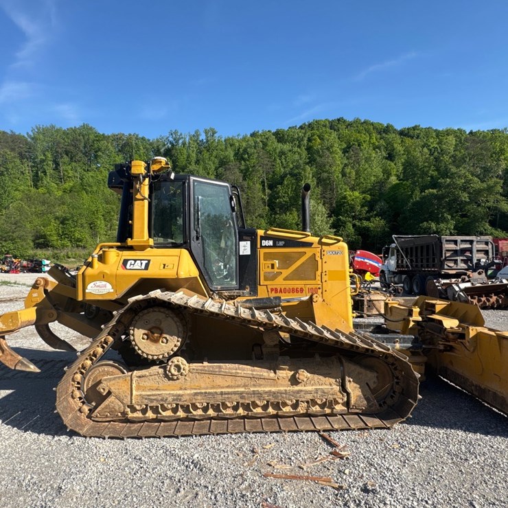 2013 CATERPILLAR D6N LGP