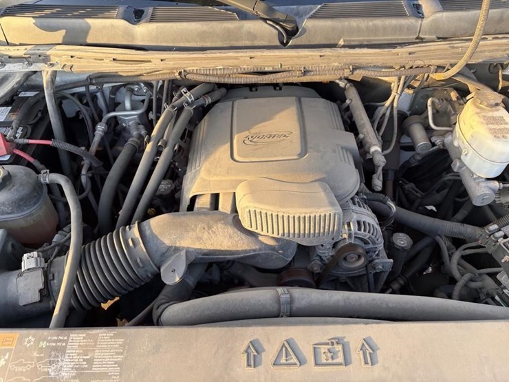 2013-chevrolet-2500-image-21