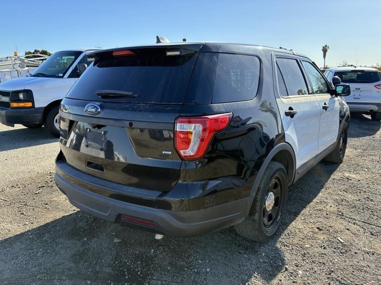 2017-ford-explorer-police-interceptor-image-3