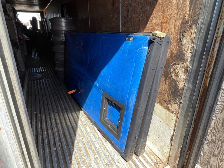 #10413-•-temperature-control-divider-for-reefer-trailer-image-1