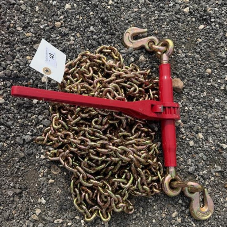 #143 • (1) 5400 lb Ratchet Binder & (2) 5/16" 20' Chains