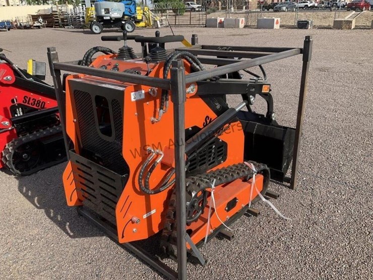 2026-sdl-36c-stand-up-skid-steer-image-4
