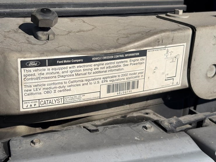 2002-ford-e350-image-8