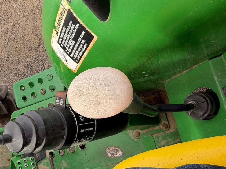 2015-john-deere-5075e-image-84