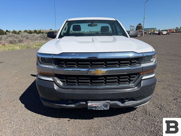 2018-chevrolet-silverado-1500-image-9