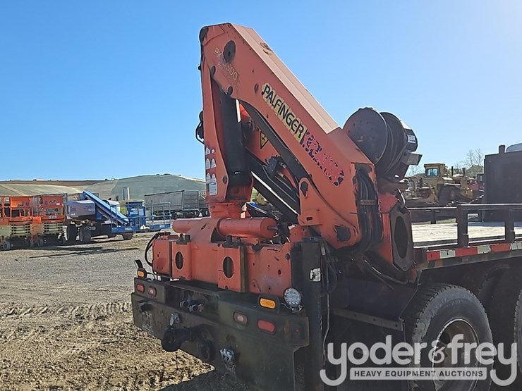 2008-international-7400-image-19