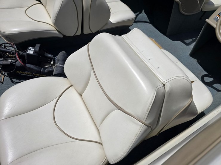 #47-•-bayliner-capri-1750-17'-fiberglass-bowrider-boat-image-18