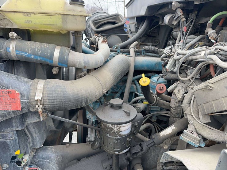 2006-international-7400-image-26