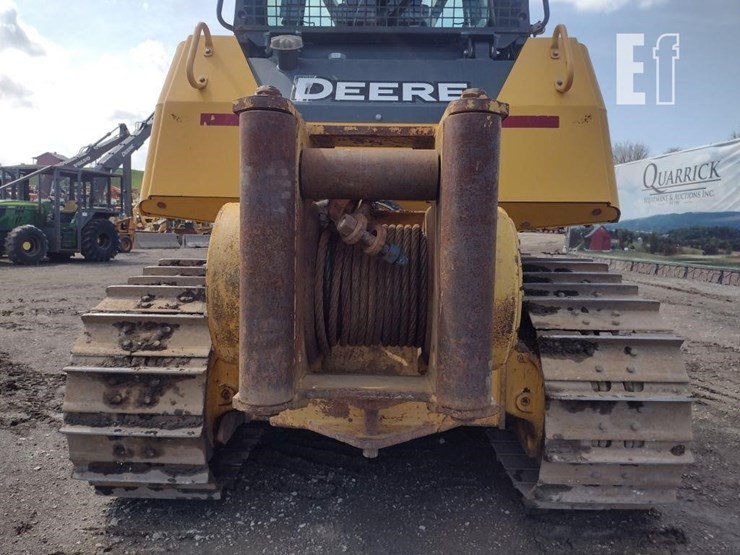 2008-deere-750j-lt-image-35