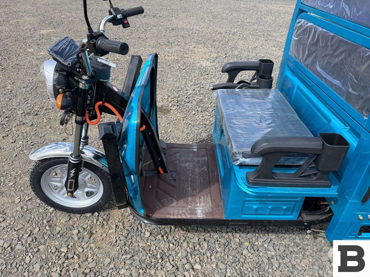 2025-ir-iret13-electric-tricycle-image-10