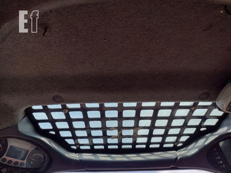 2013-bobcat-t770-image-9