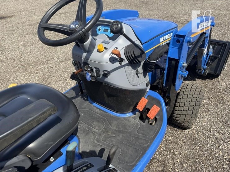 2022-new-holland-workmaster-25s-image-16