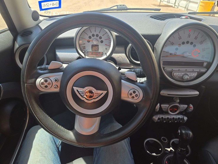 2008-mini-cooper-s-hatchback-2d-image-12