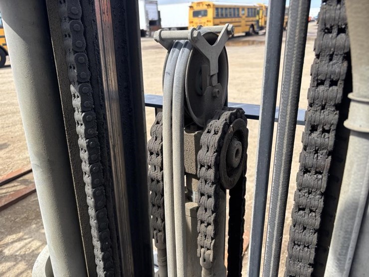 2020-caterpillar-2c6000-image-14