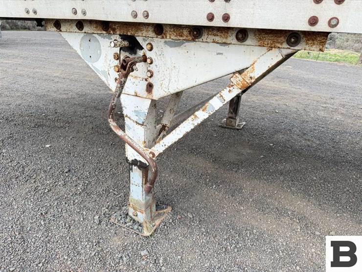 1984-fruehauf-open-top-image-13