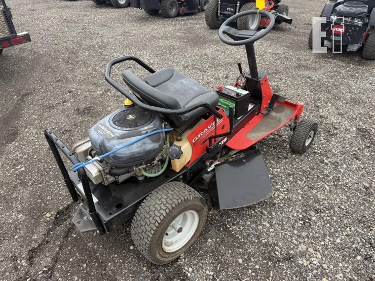 gravely-1028-image-3