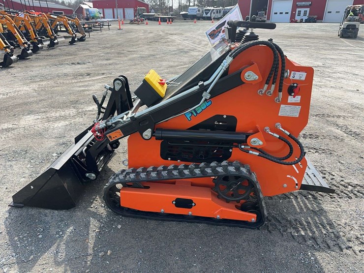 2026-future-ft36c-mini-skid-steer-image-8