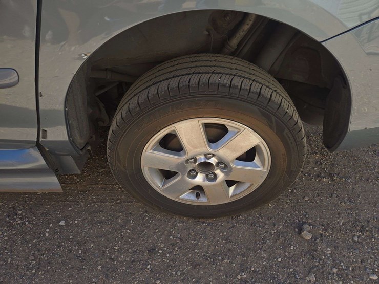 2006-toyota-sienna-le-wagon-4d-image-6