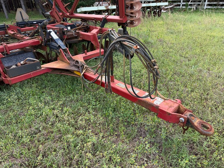 case-ih-340-image-3