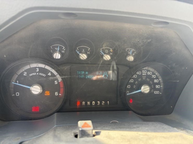 2012-ford-f450-image-16