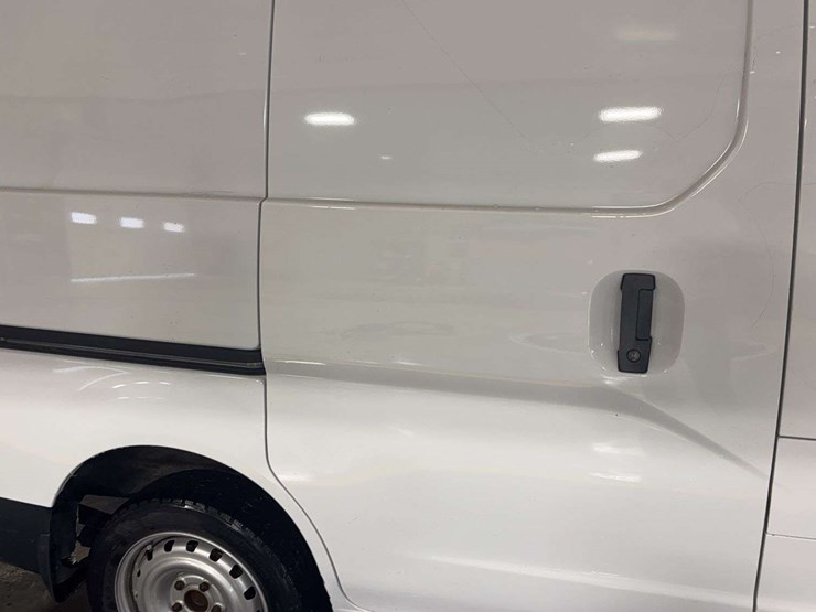 2021-nissan-nv200-image-28